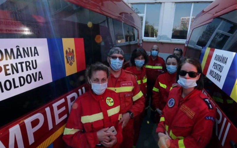 România trimite o nouă echipă de medici ca să ajute la combaterea pandemiei în Moldova